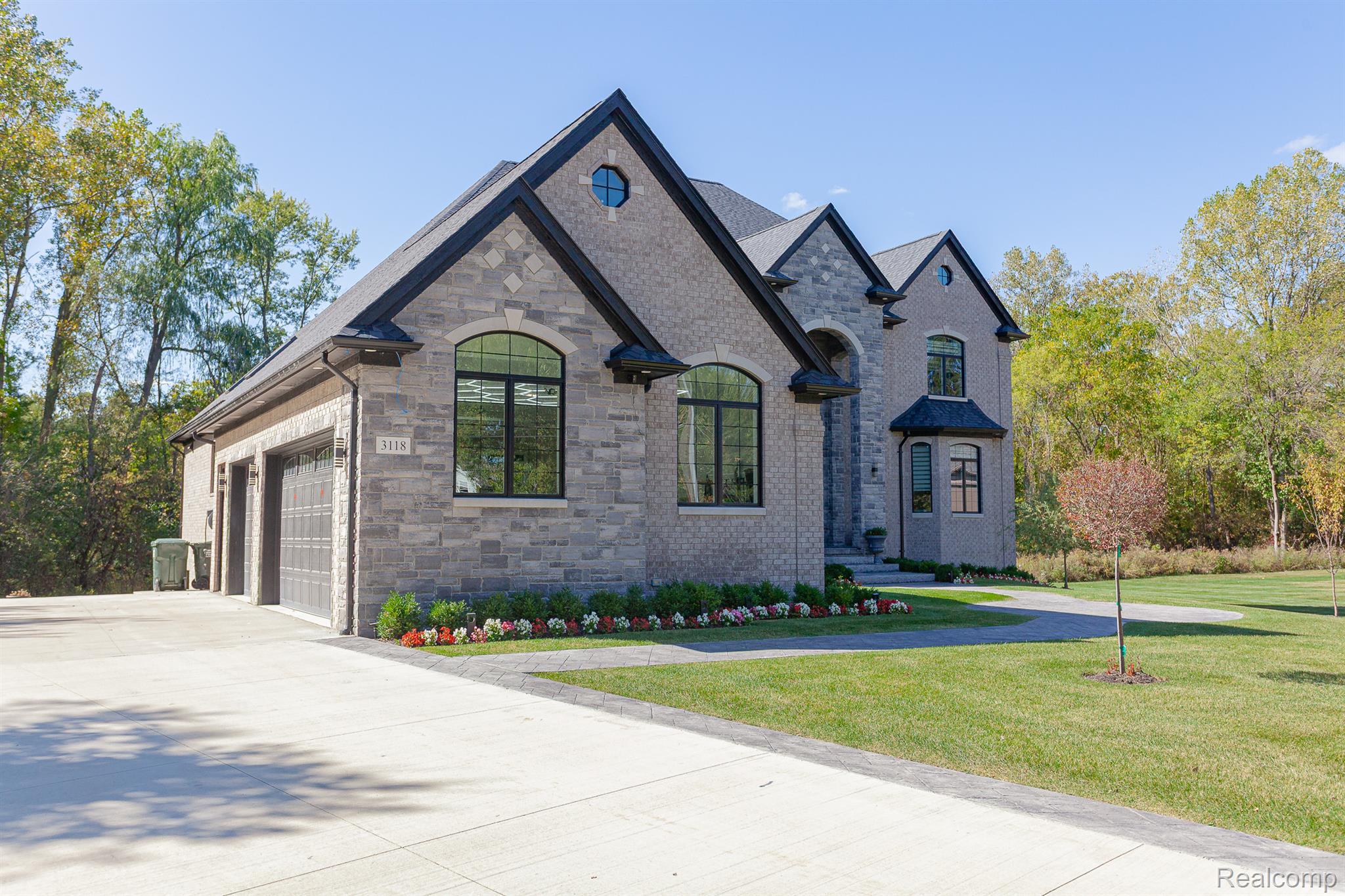 3118 Hickory Lawn Road
