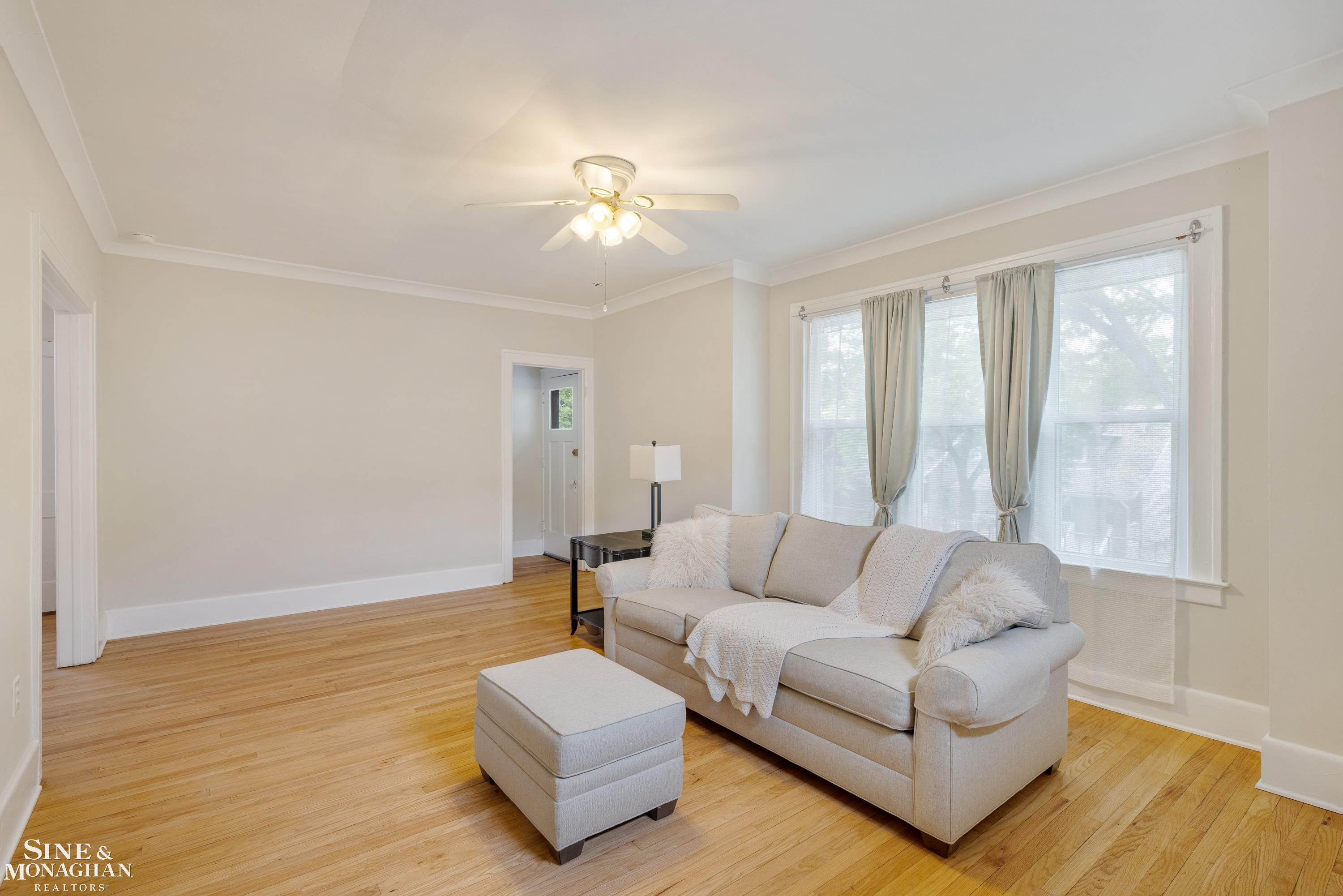 1332 Maryland Street