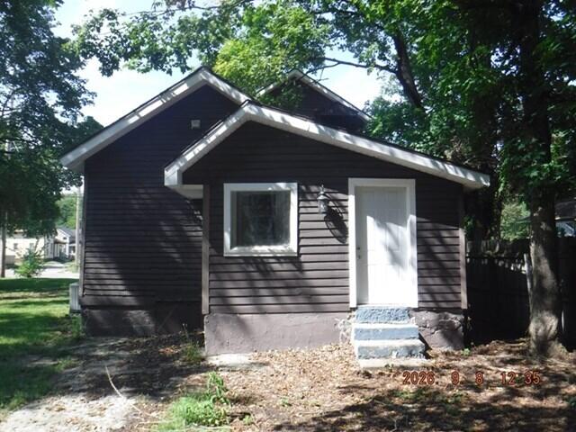1404 N Edwards Street
