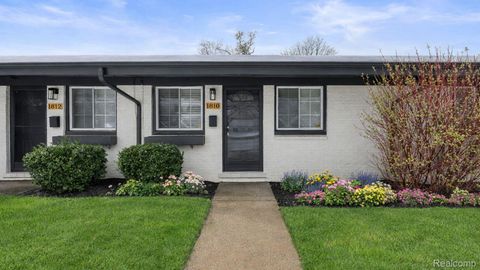 1810 E 11 Mile Road Royal Oak Charter Township MI 48067