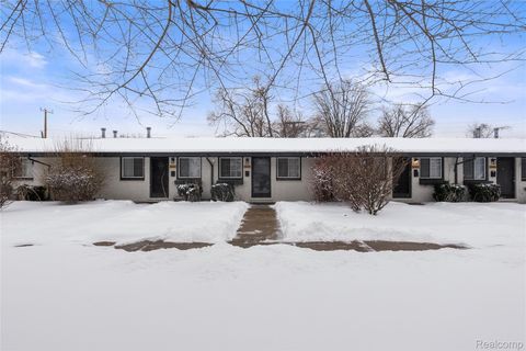 1810 E 11 Mile Road Royal Oak Charter Township MI 48067