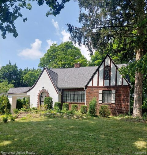 166 Cherokee Road Pontiac City MI 48341