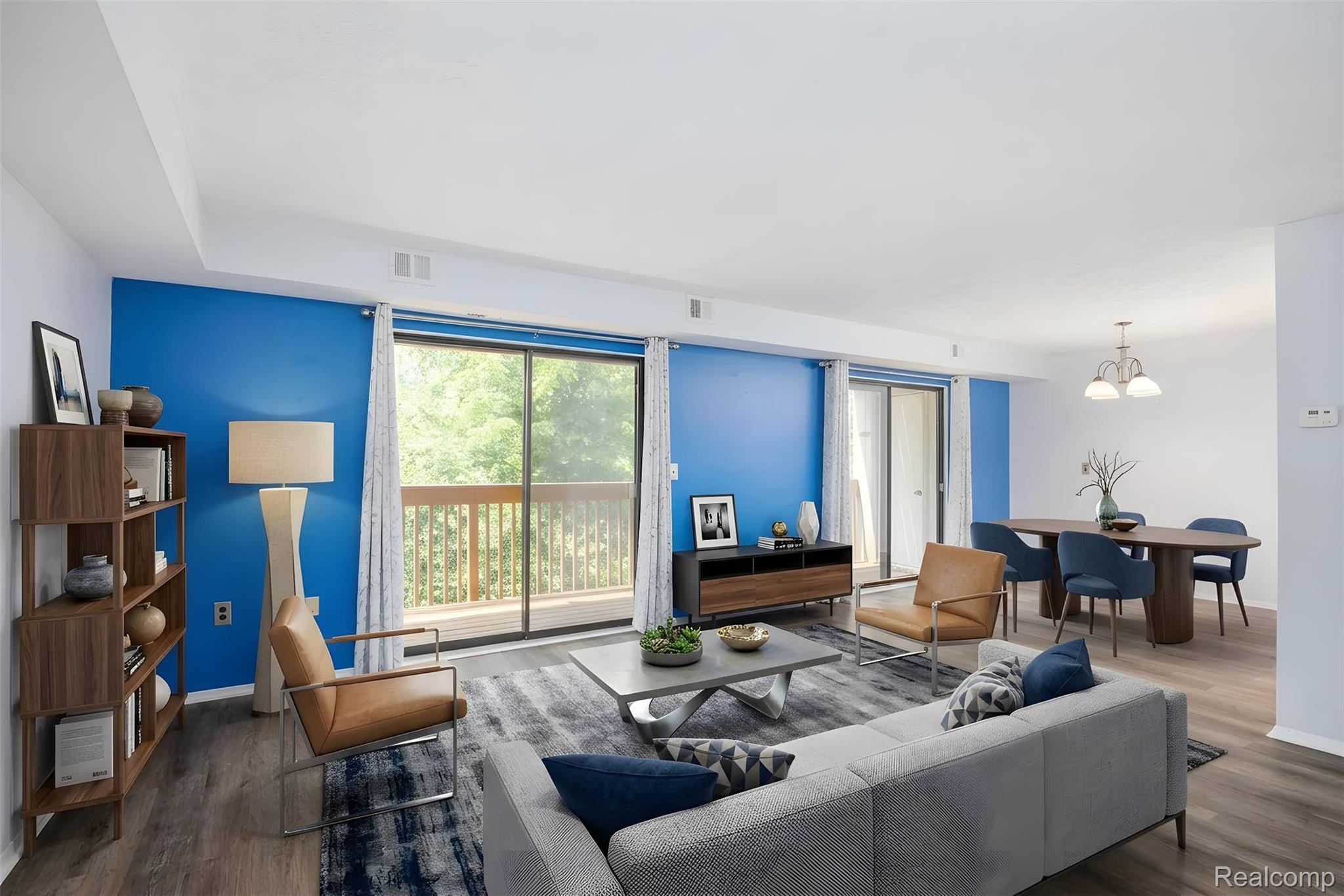 1693 Riverside Drive 3