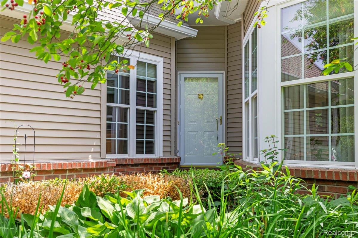 118 Fox Hollow Drive