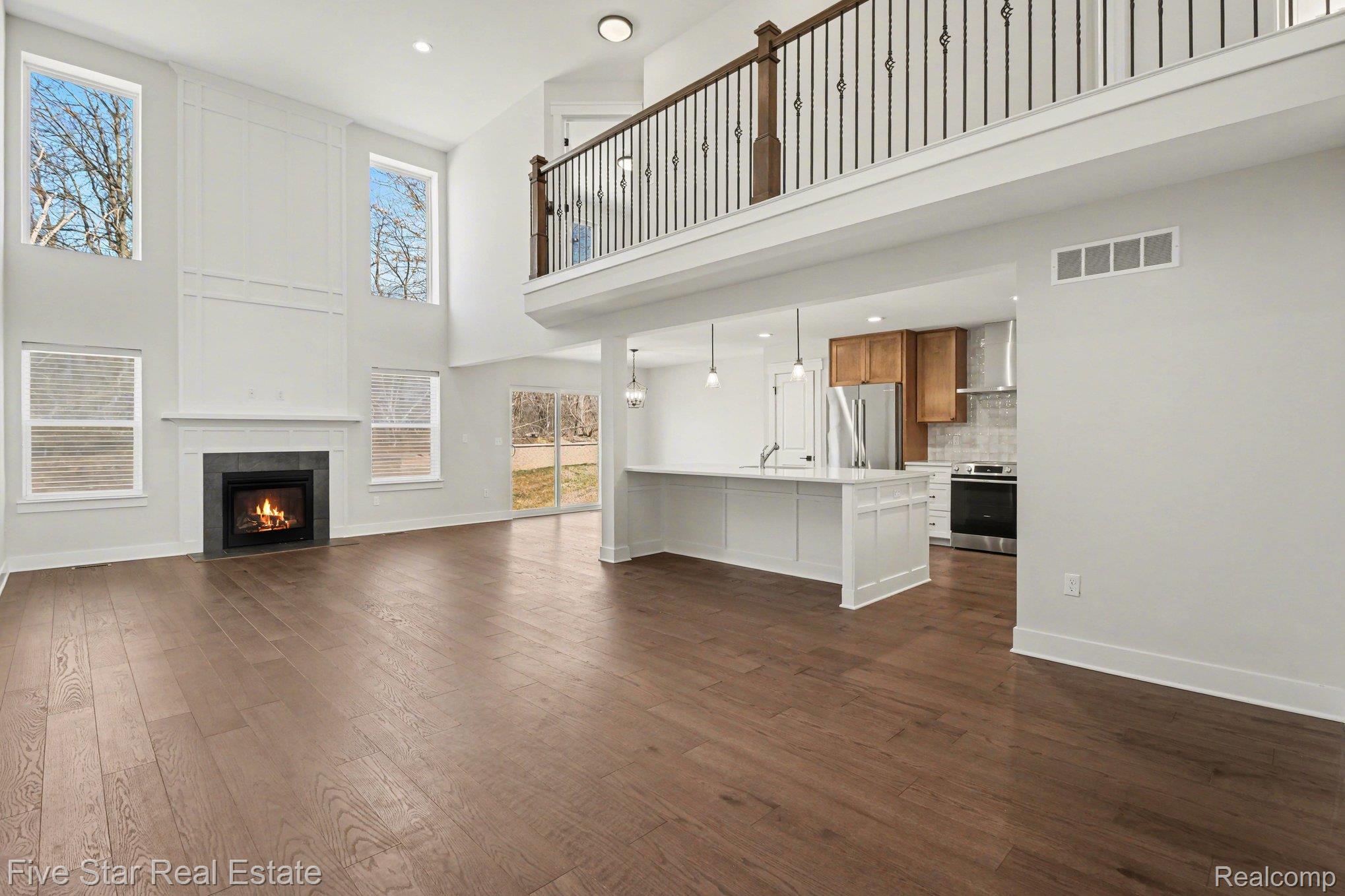 7842 Trailside Court