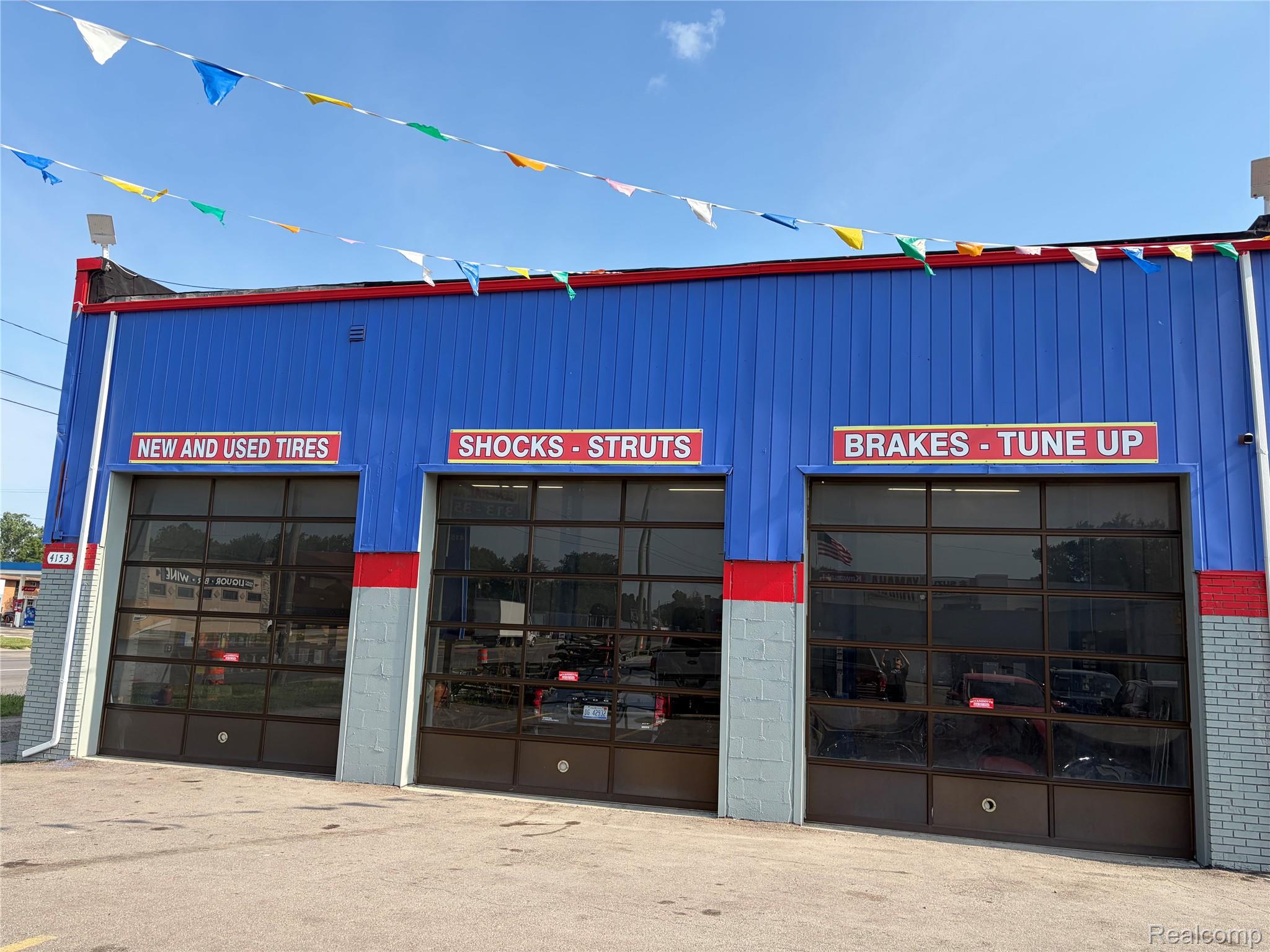 4153 Dix Highway
