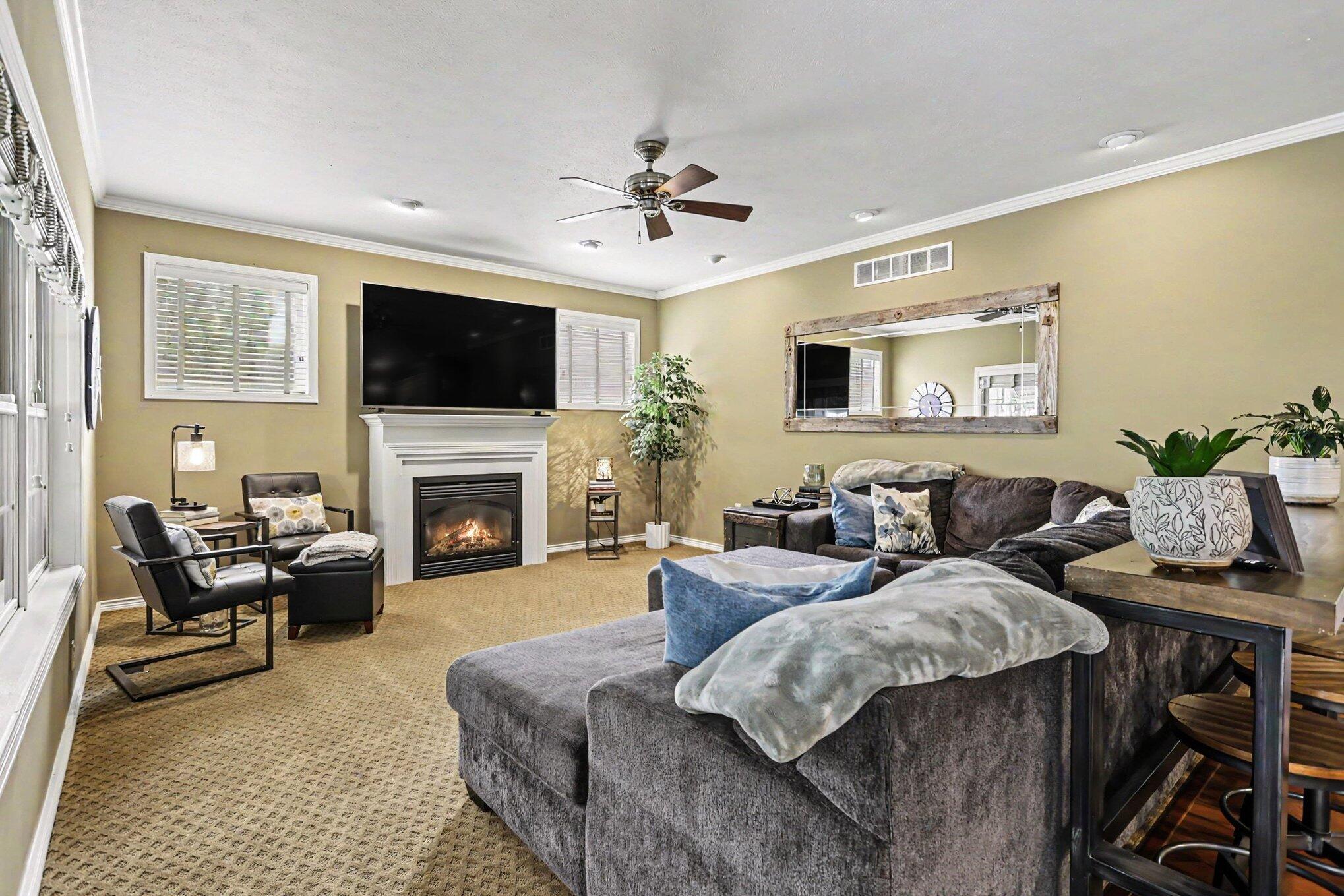 15 Longmeadow Drive