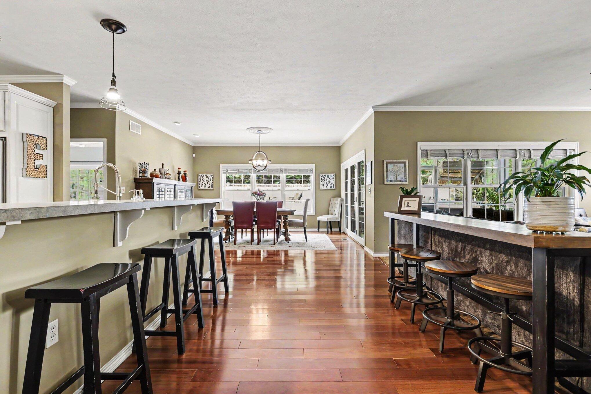 15 Longmeadow Drive