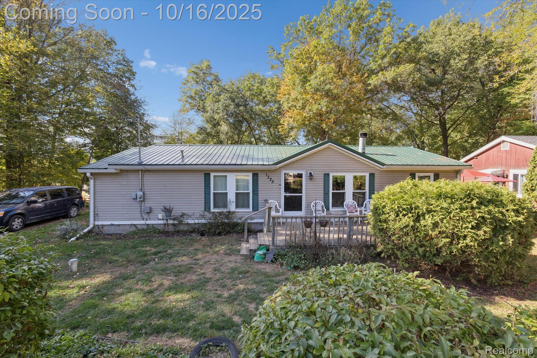 1325 Hillside Drive