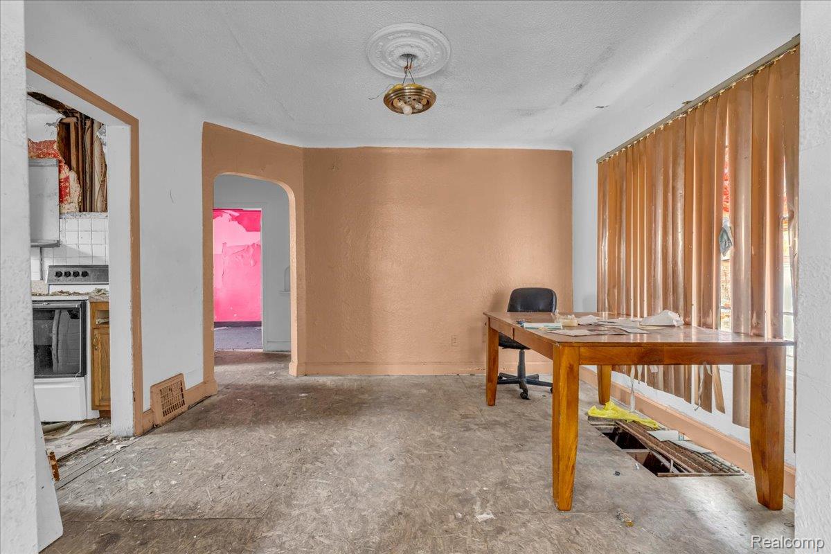 15775 Indiana Street