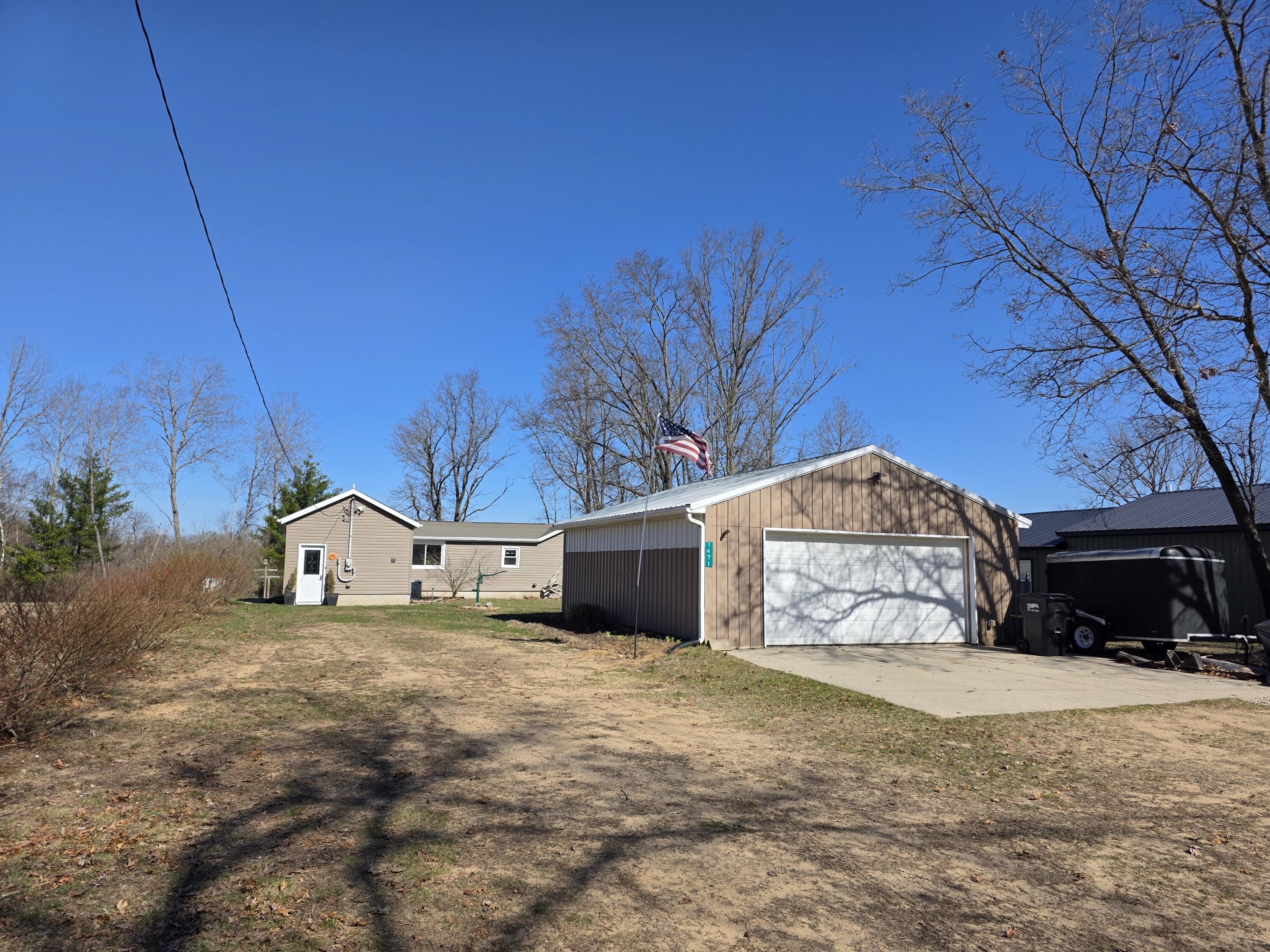 1471 E Beechwood Lane