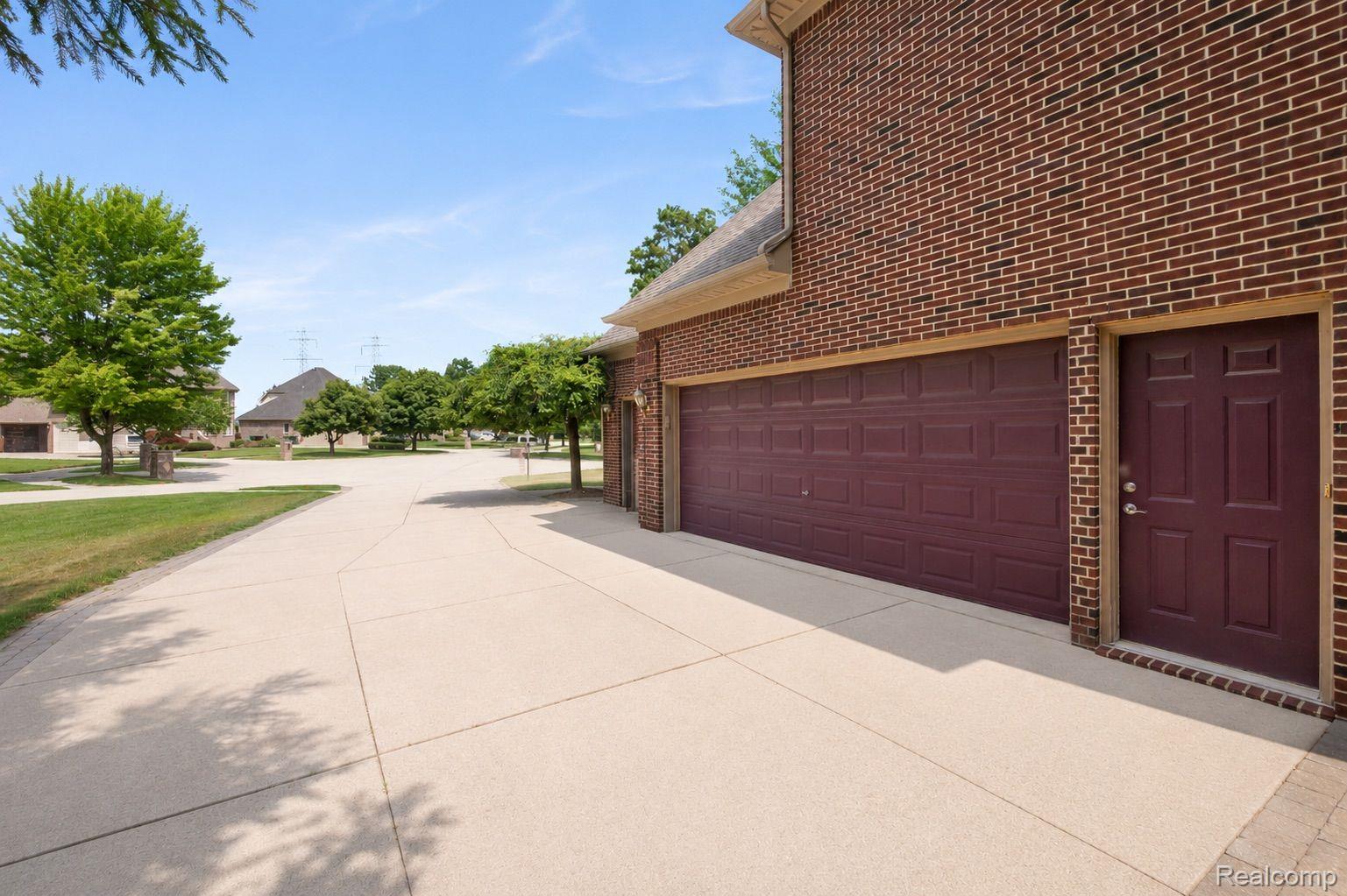 52018 Loon Court