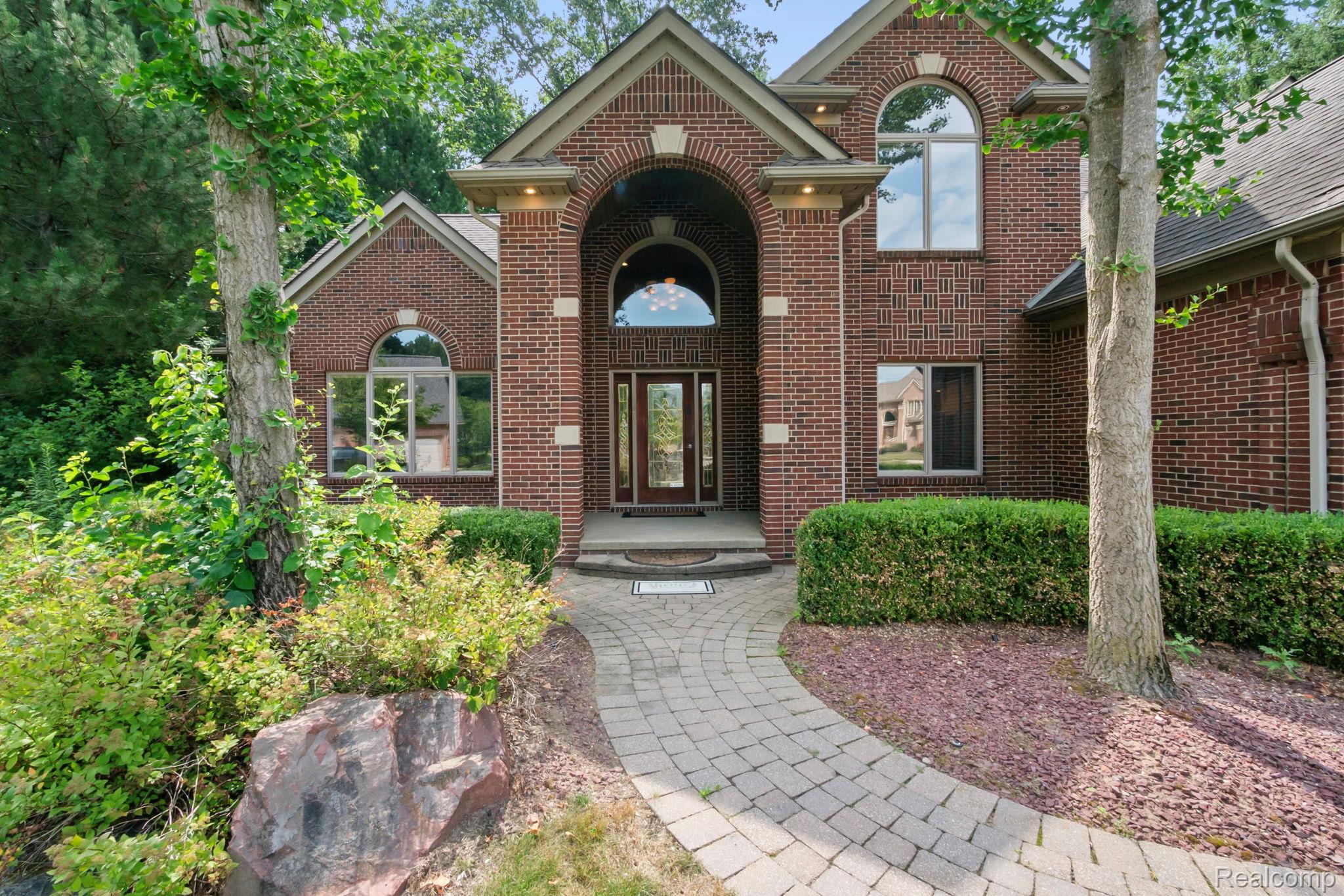 52018 Loon Court