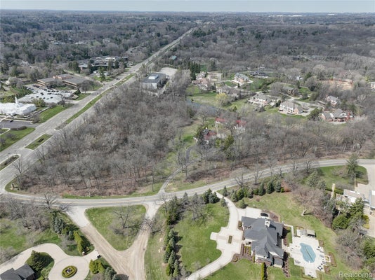 5044 CHARING CROSS RD, BLOOMFIELD HILLS, MI 48304 - Image 2757e4e35c37841b008a4a3f1511c3e9/392973183