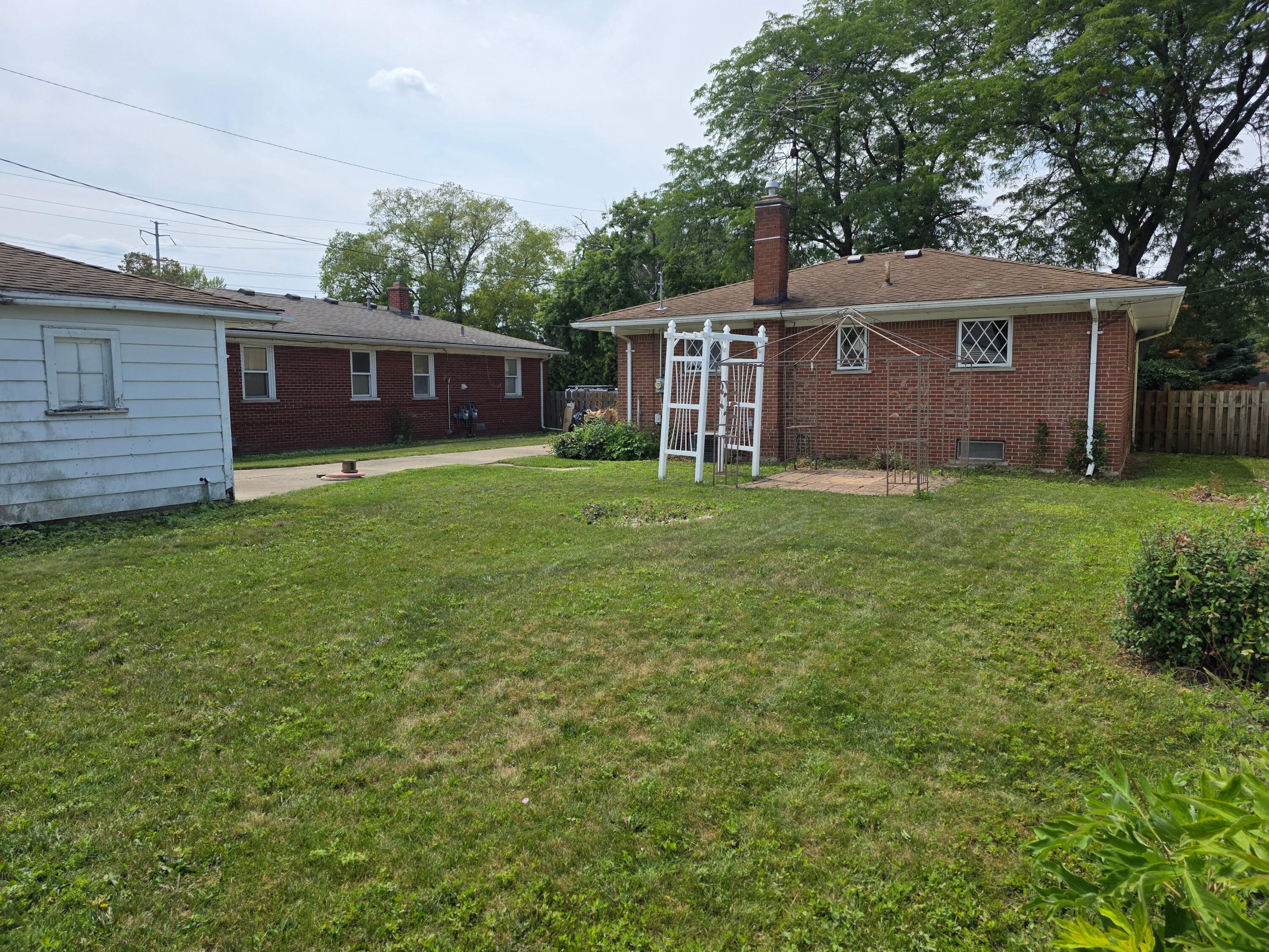 695 9th Street