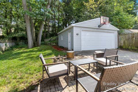 Tiny photo for 1336 Philadelphia Avenue SE, Grand Rapids City, MI 49506 (MLS # 65026044095)