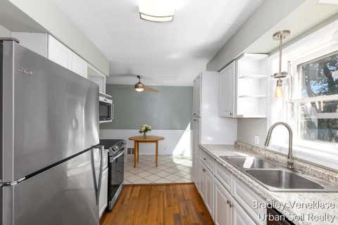 Tiny photo for 1336 Philadelphia Avenue SE, Grand Rapids City, MI 49506 (MLS # 65026044095)
