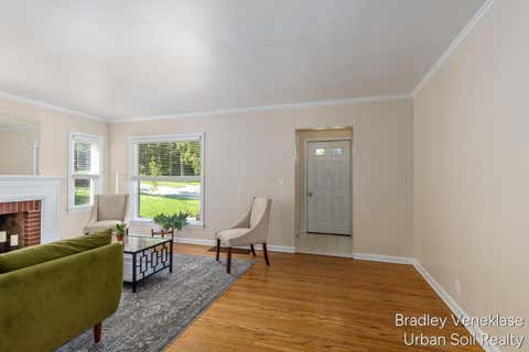 Tiny photo for 1336 Philadelphia Avenue SE, Grand Rapids City, MI 49506 (MLS # 65026044095)