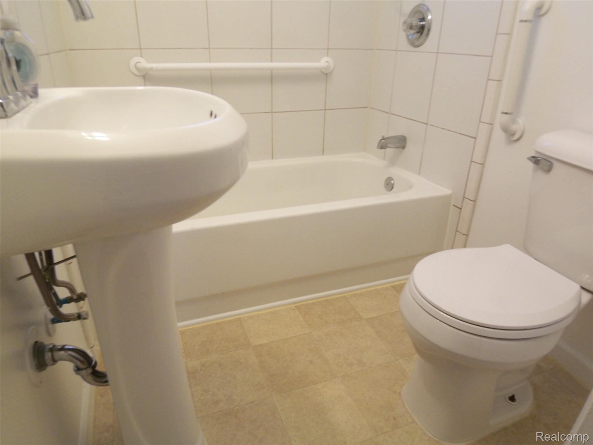 21832 Conners Avenue