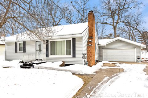 831 West Street Muskegon Charter Township MI 49442