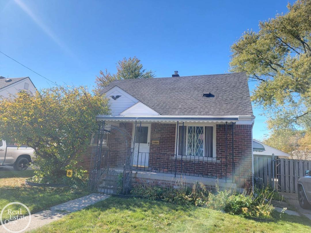 25805 Waldorf Street