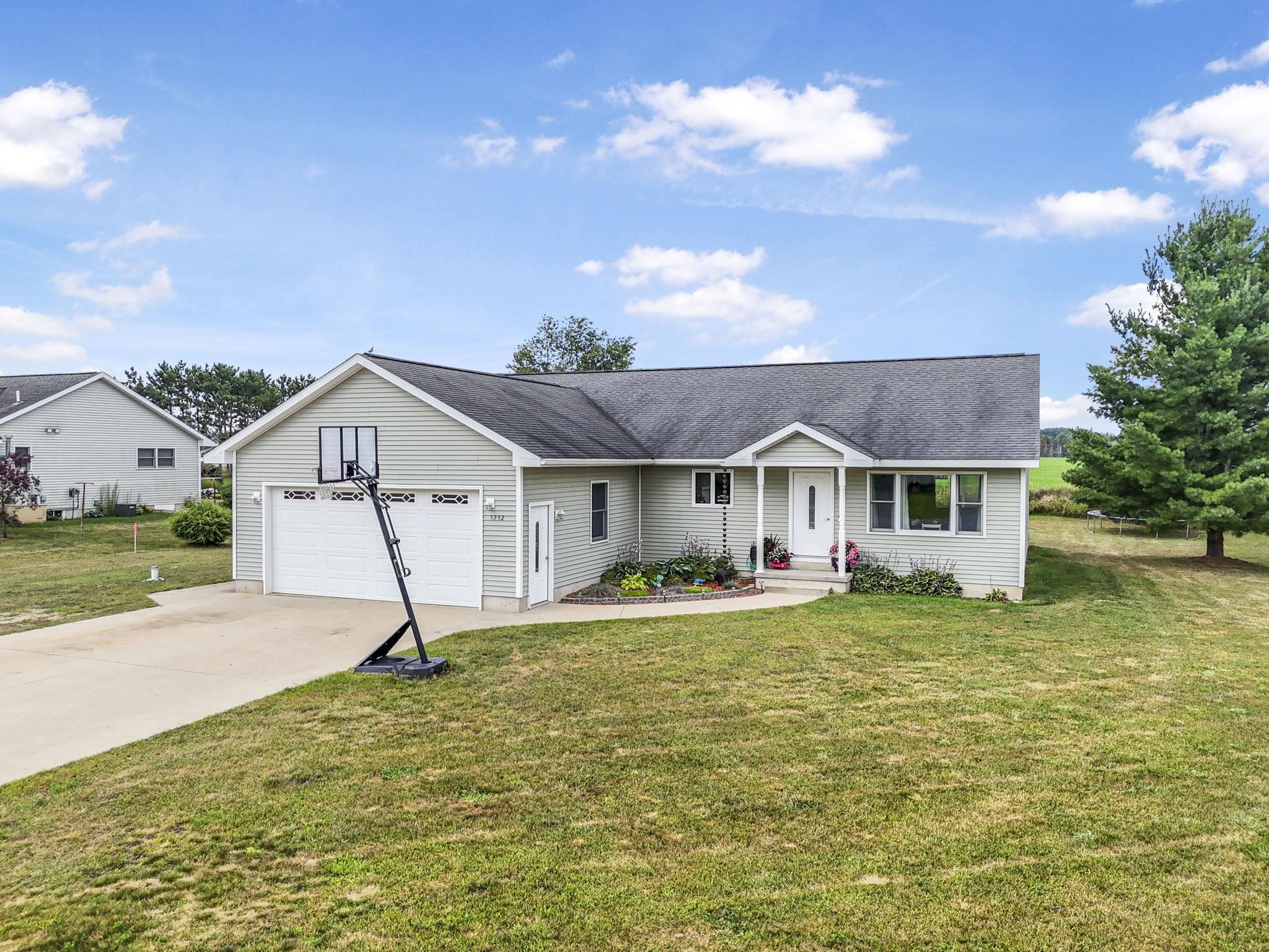 5232 S North Country Drive