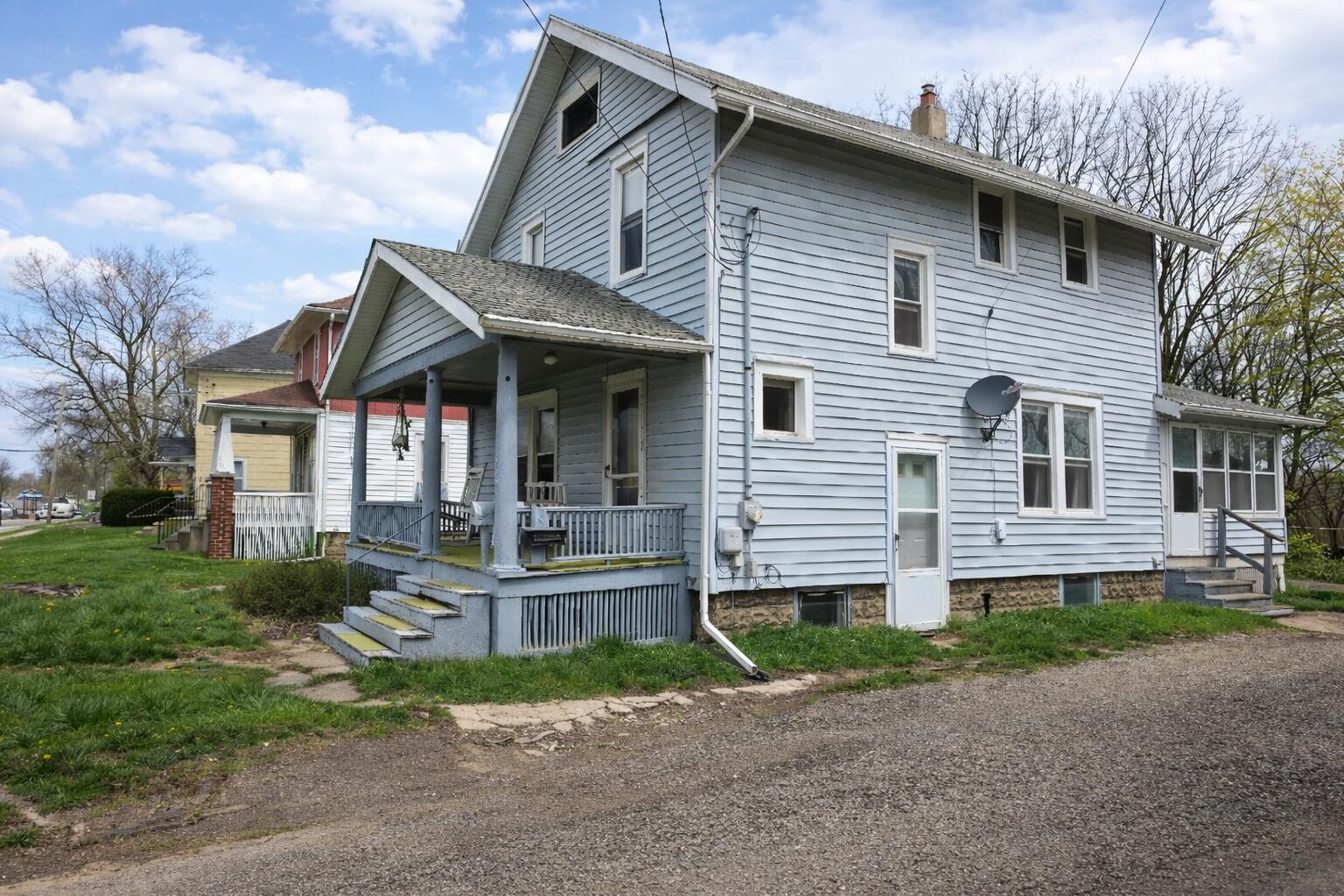 856 Capital Avenue NE