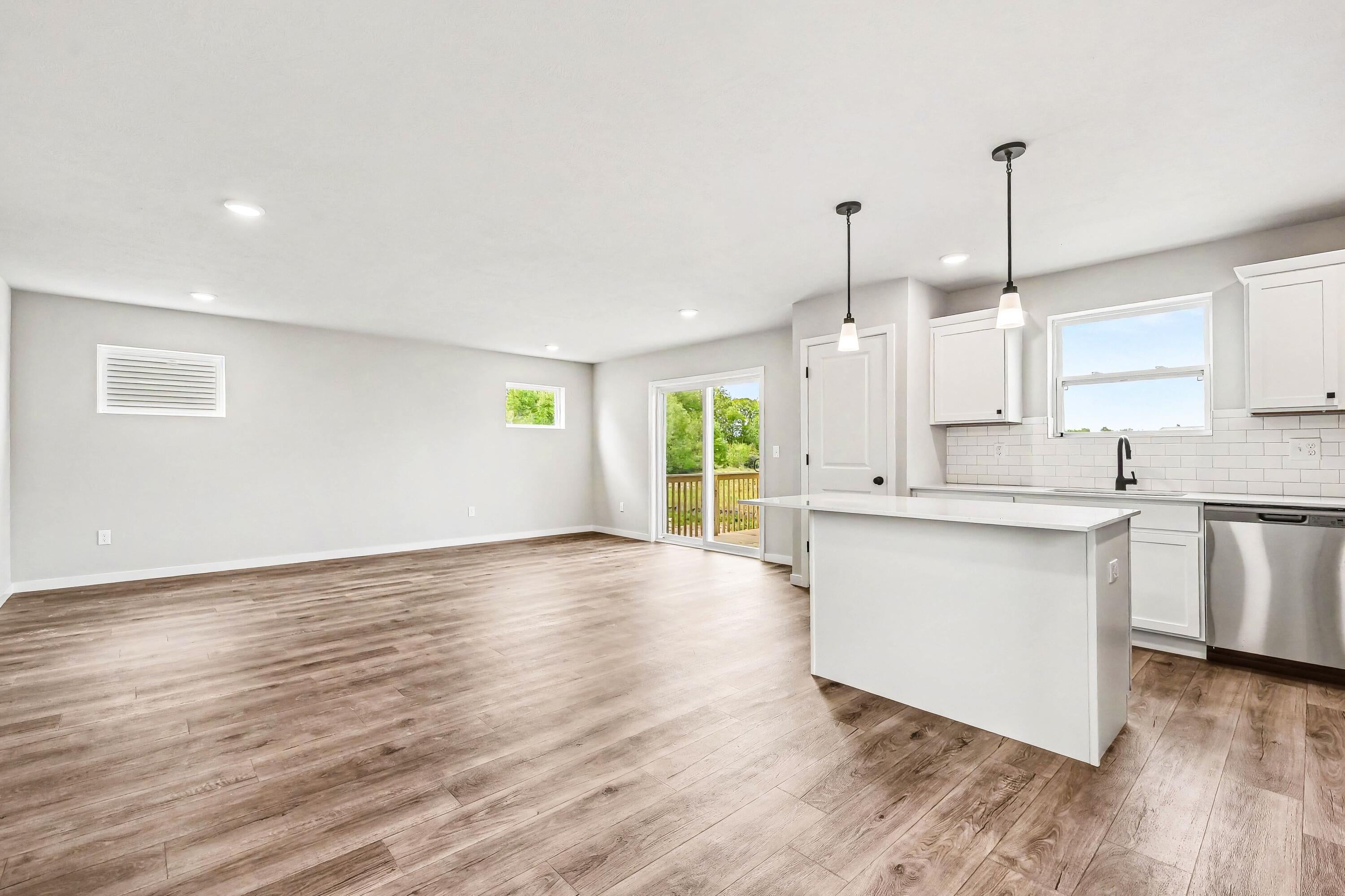 383 Pinery Lane