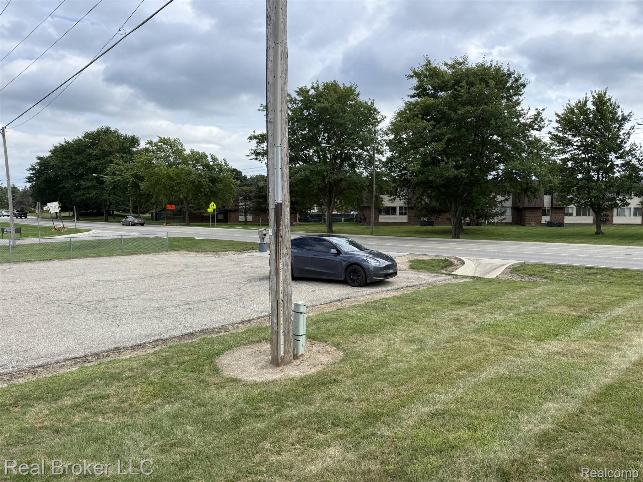 1996 W Oregon Street