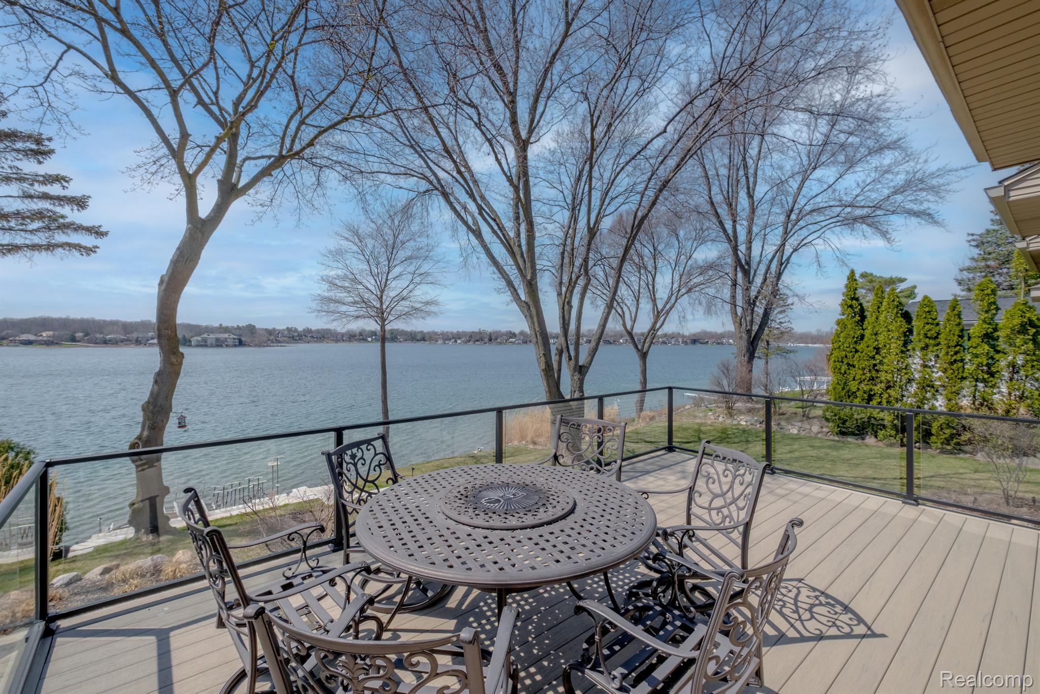 Fenton City Genesee, Michigan 48430, United States, 5 Bedrooms Bedrooms, ,4 BathroomsBathrooms,Residential,Active,112247