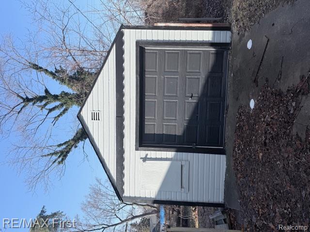 18283 Woodbine Street