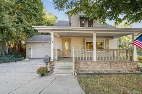 624 E Main Street Brighton City MI 48116