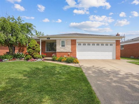 7697 Carrousel Boulevard Westland City MI 48185