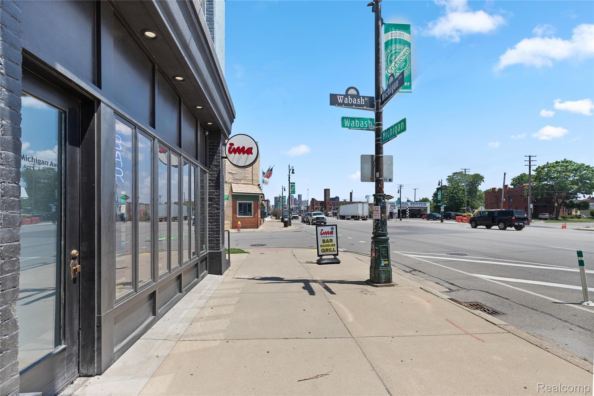 Detroit City, Michigan 48208, United States, 2 Bedrooms Bedrooms, ,3 BathroomsBathrooms,Residential,Active,232383