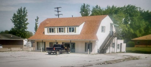 Photo for 568 W CENTER Road