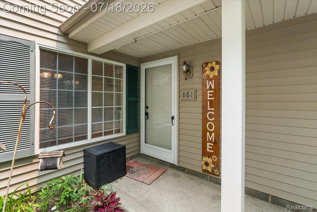 861 Saybrook Drive