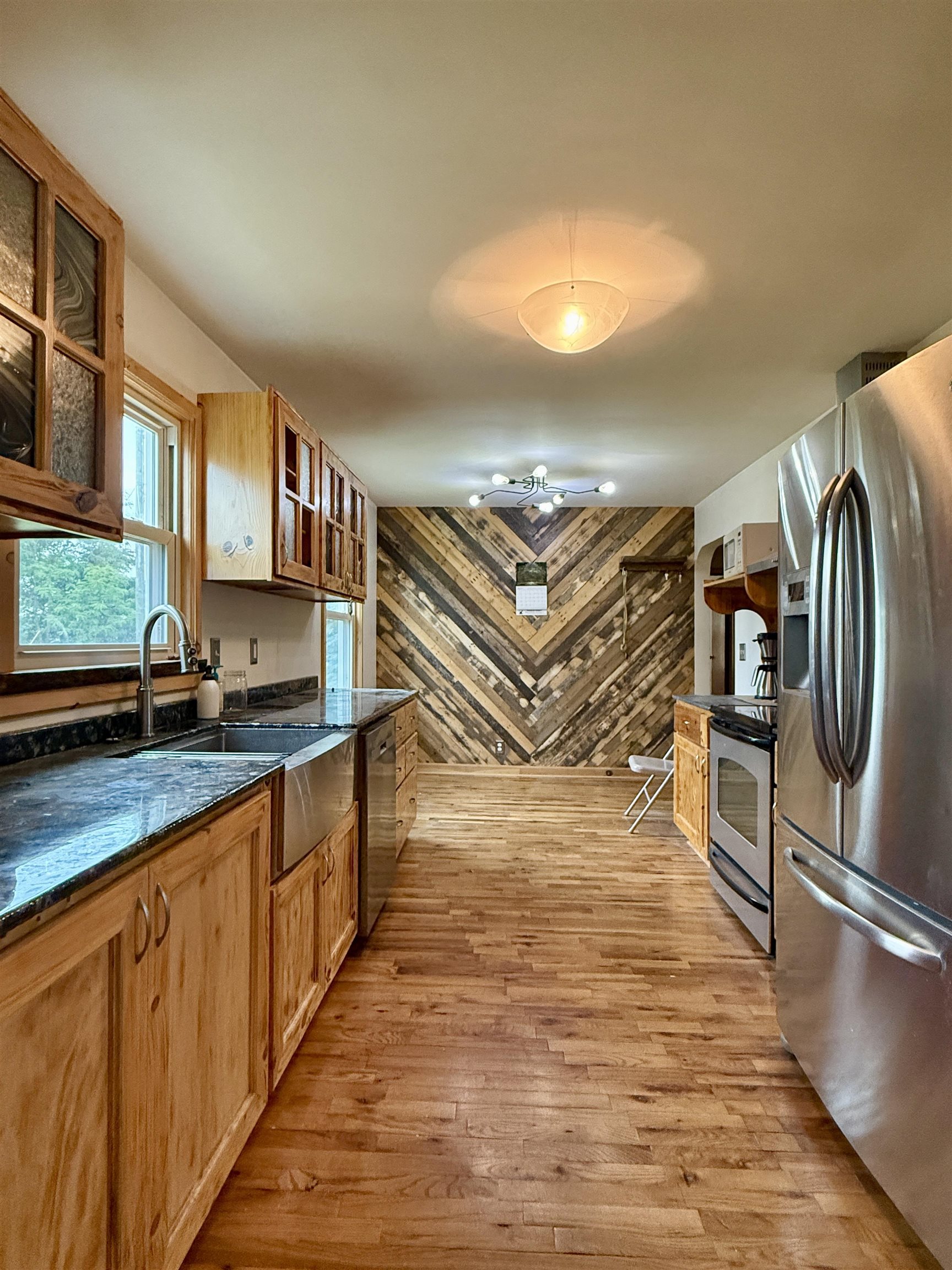 2428 Burnside Road Road