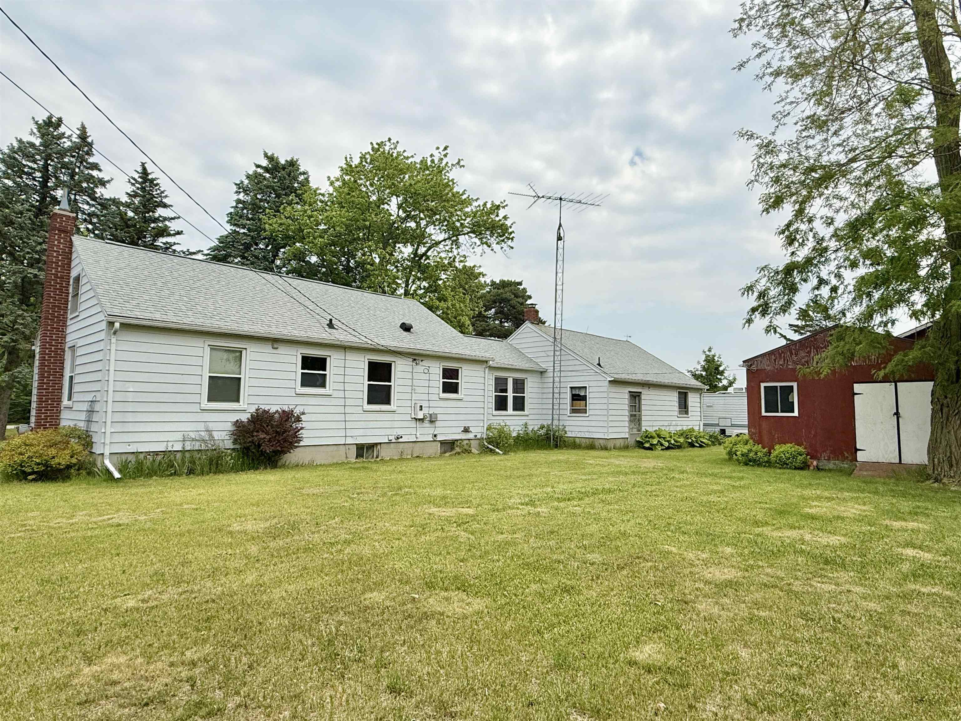 2428 Burnside Road Road