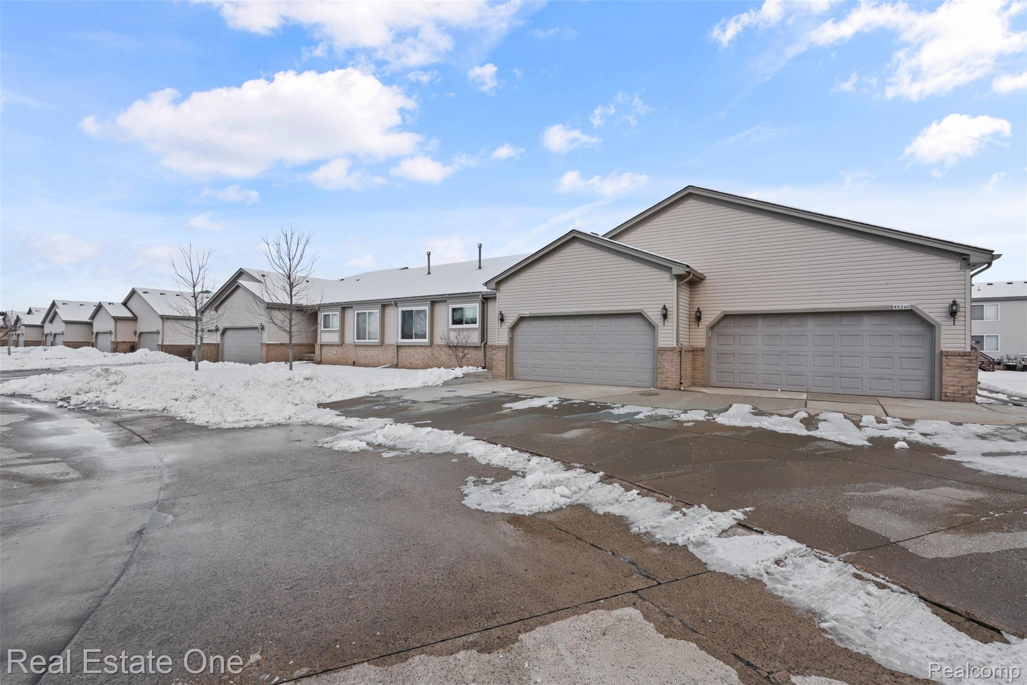 53244 Glen Oak Drive