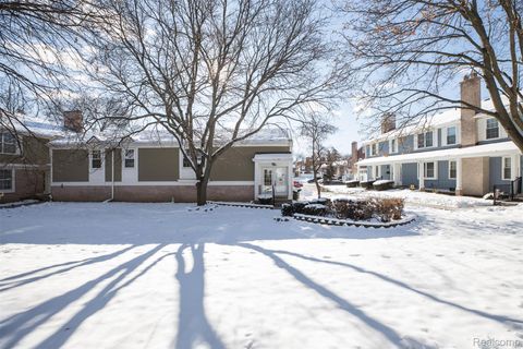 20940 E Glen Haven Circle 46 Novi City MI 48167