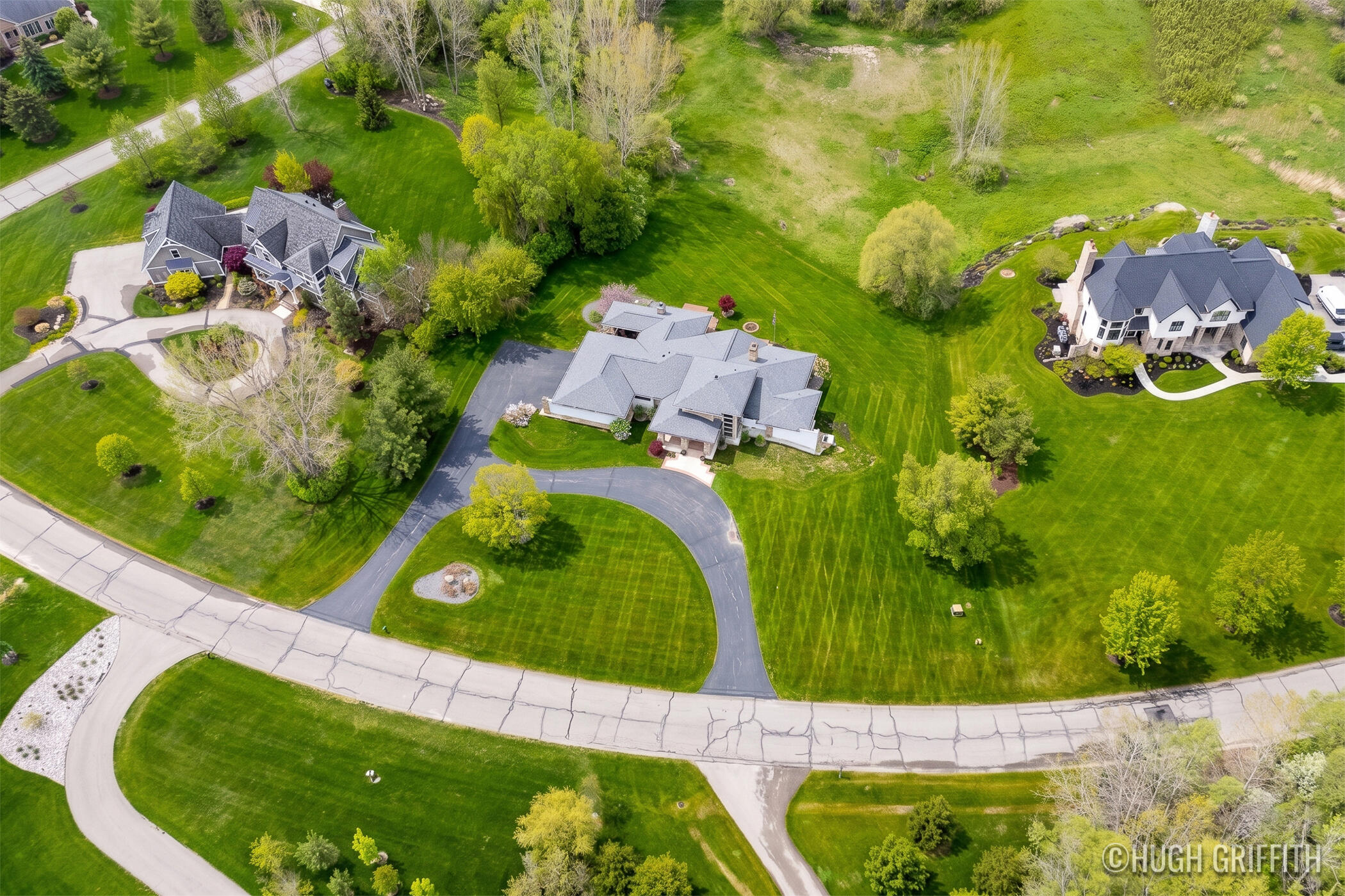 899 Skyevale NE