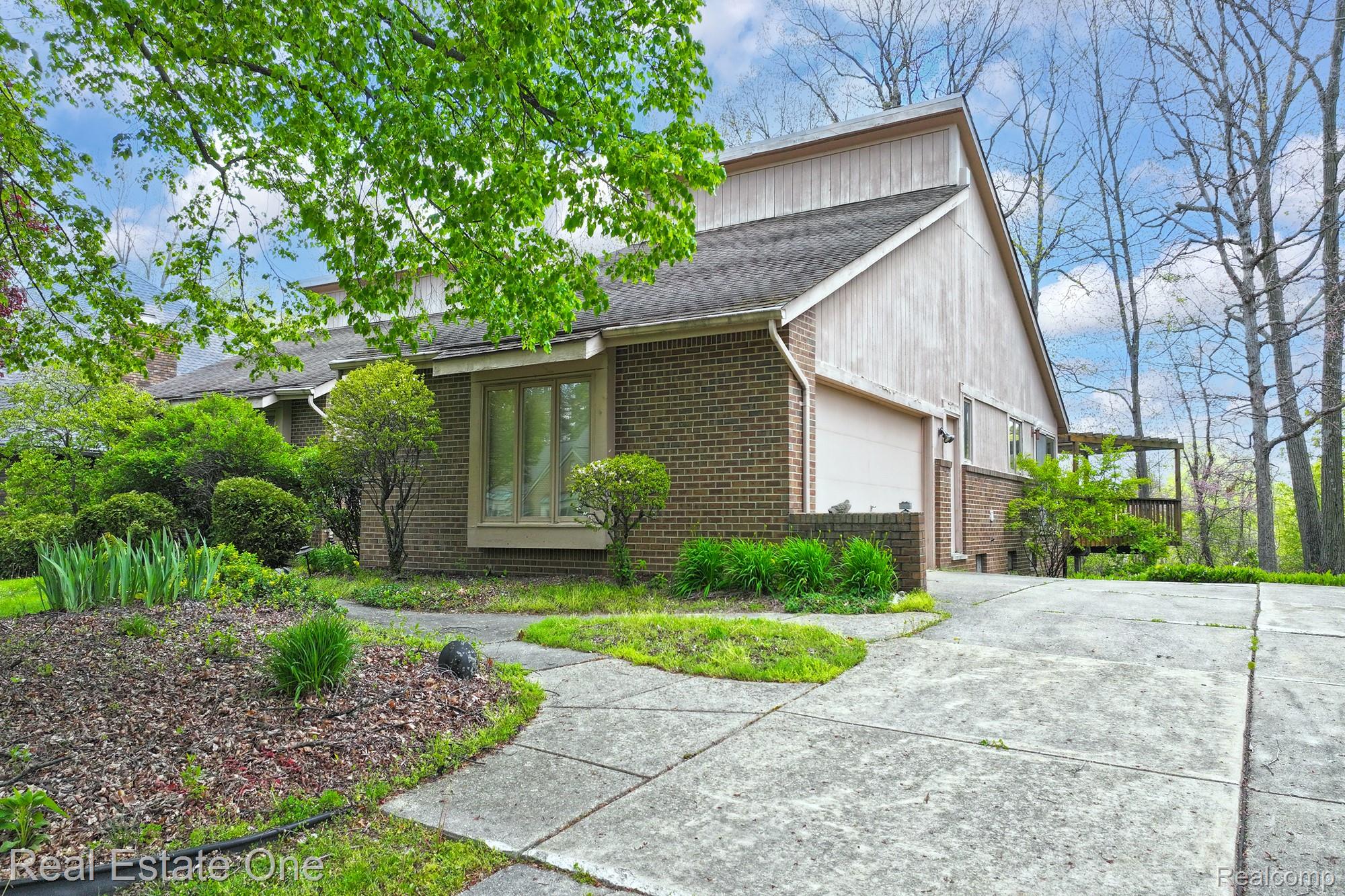 20080 Longridge Court