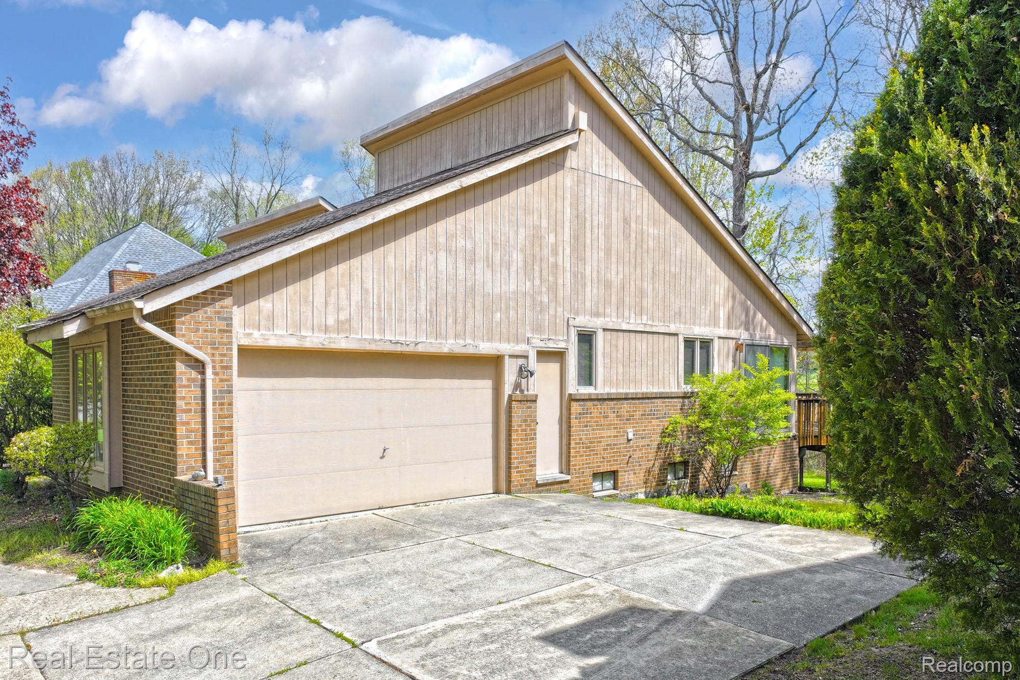 20080 Longridge Court
