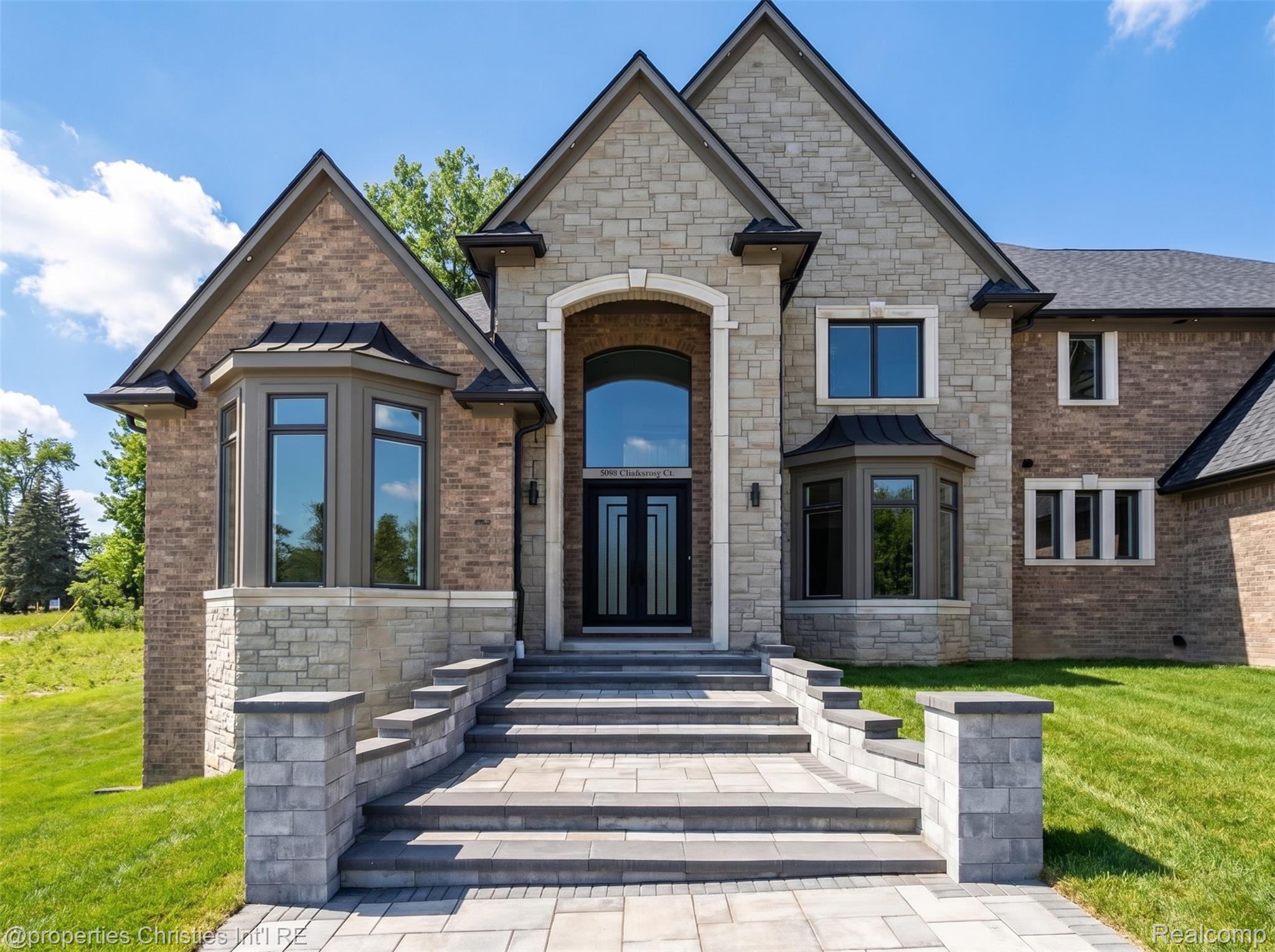 3080 Chickering Court