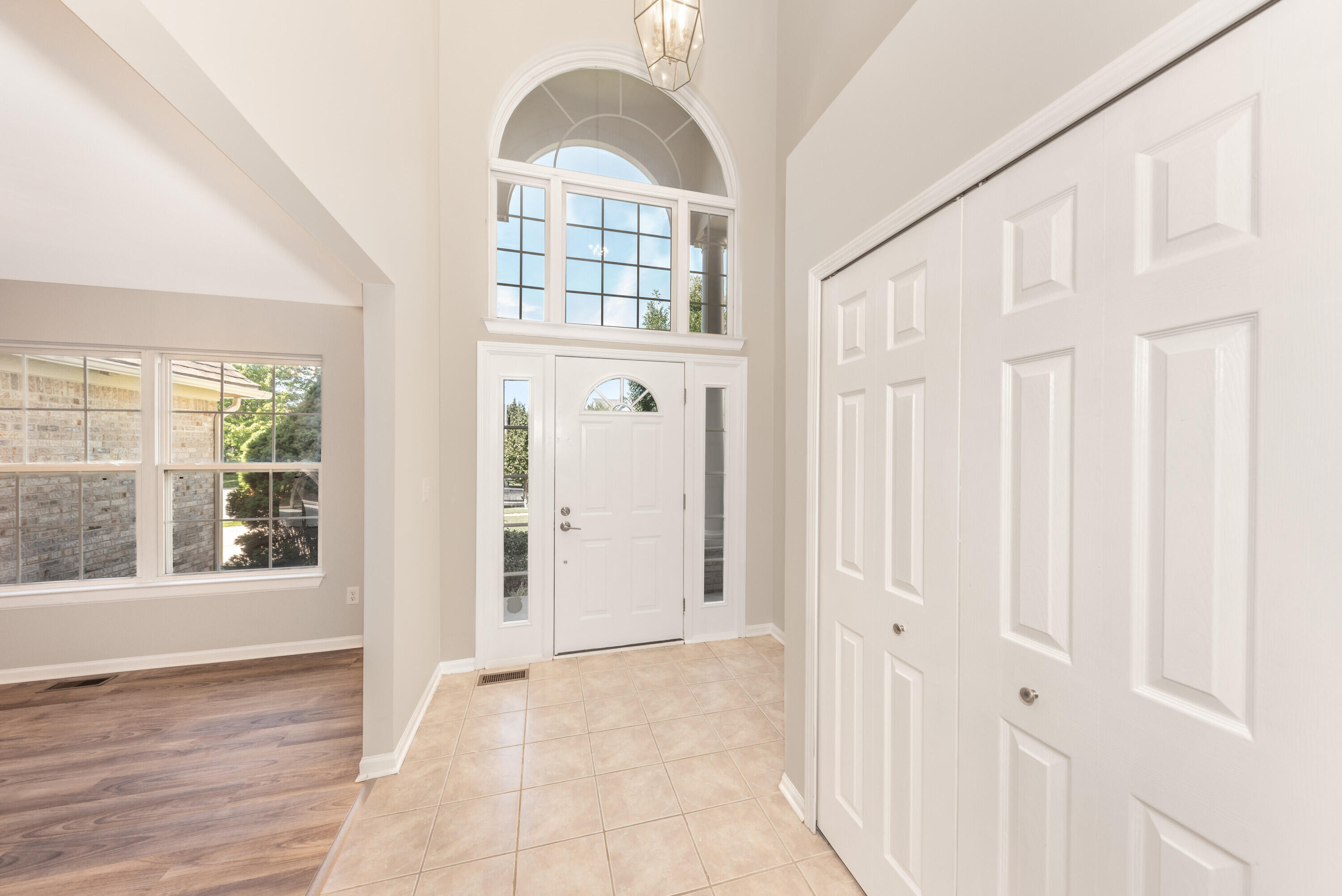 3156 Falcon Court