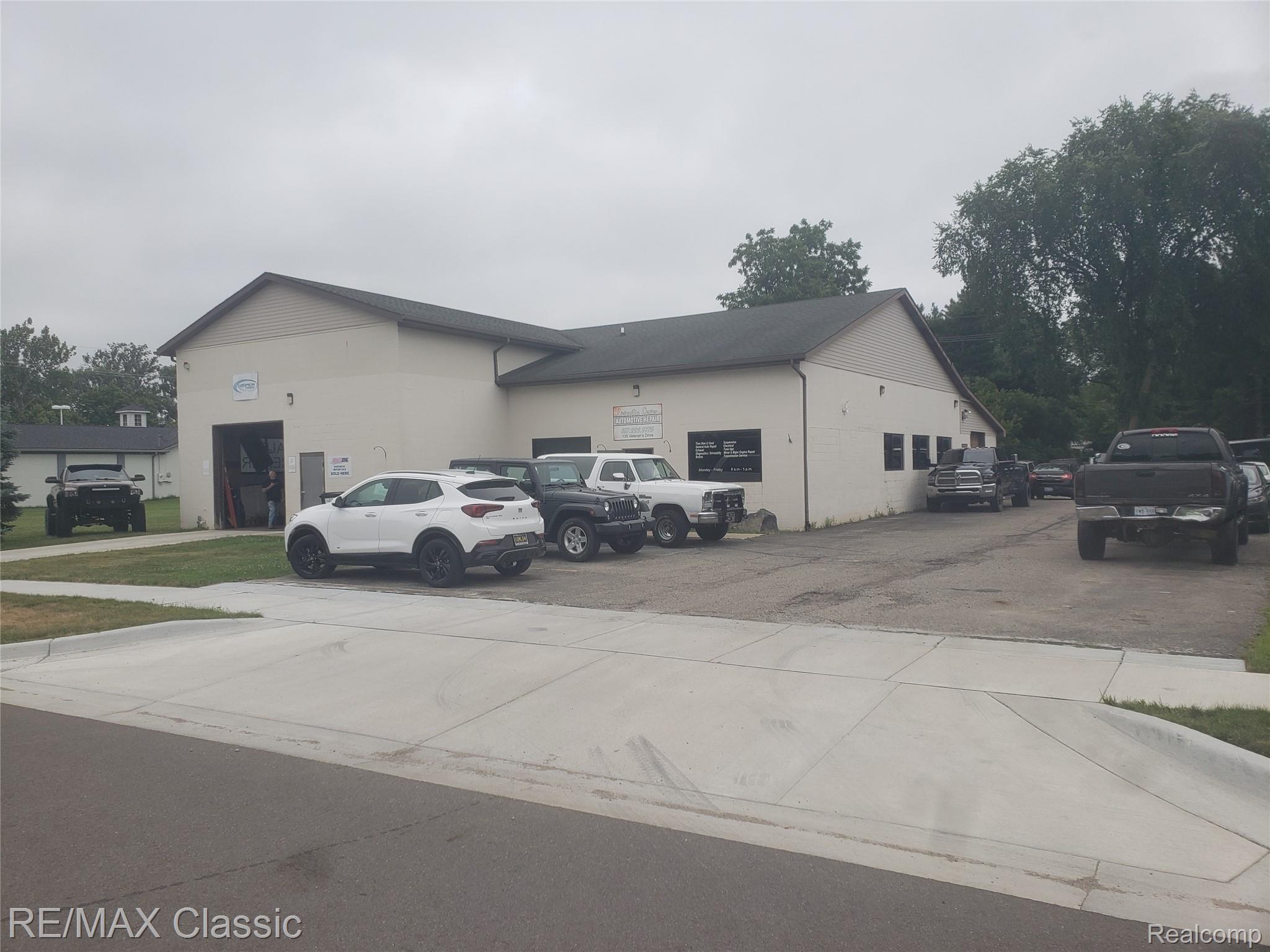 135 Veterans Drive Drive