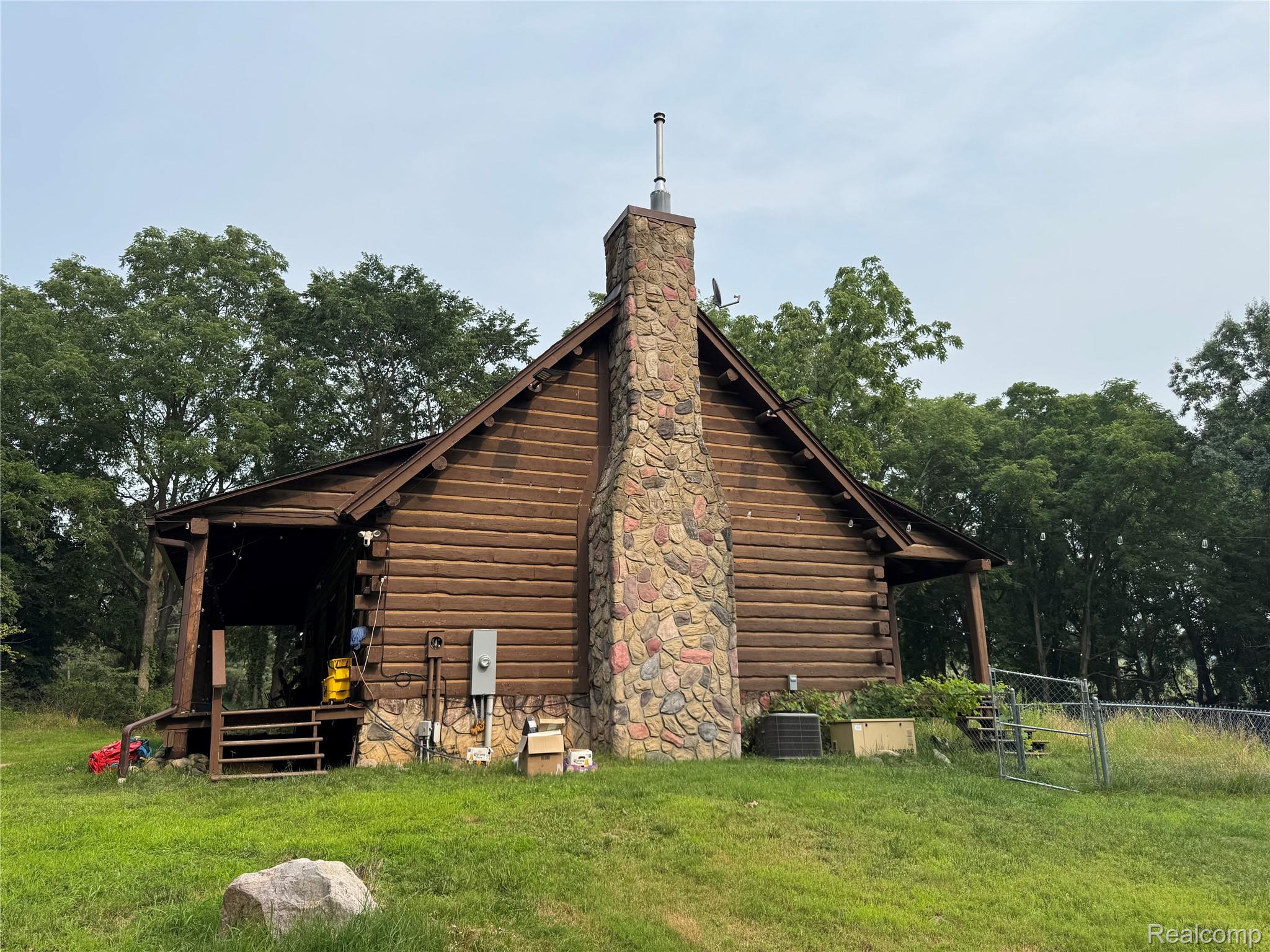 2608 E Sutton Road