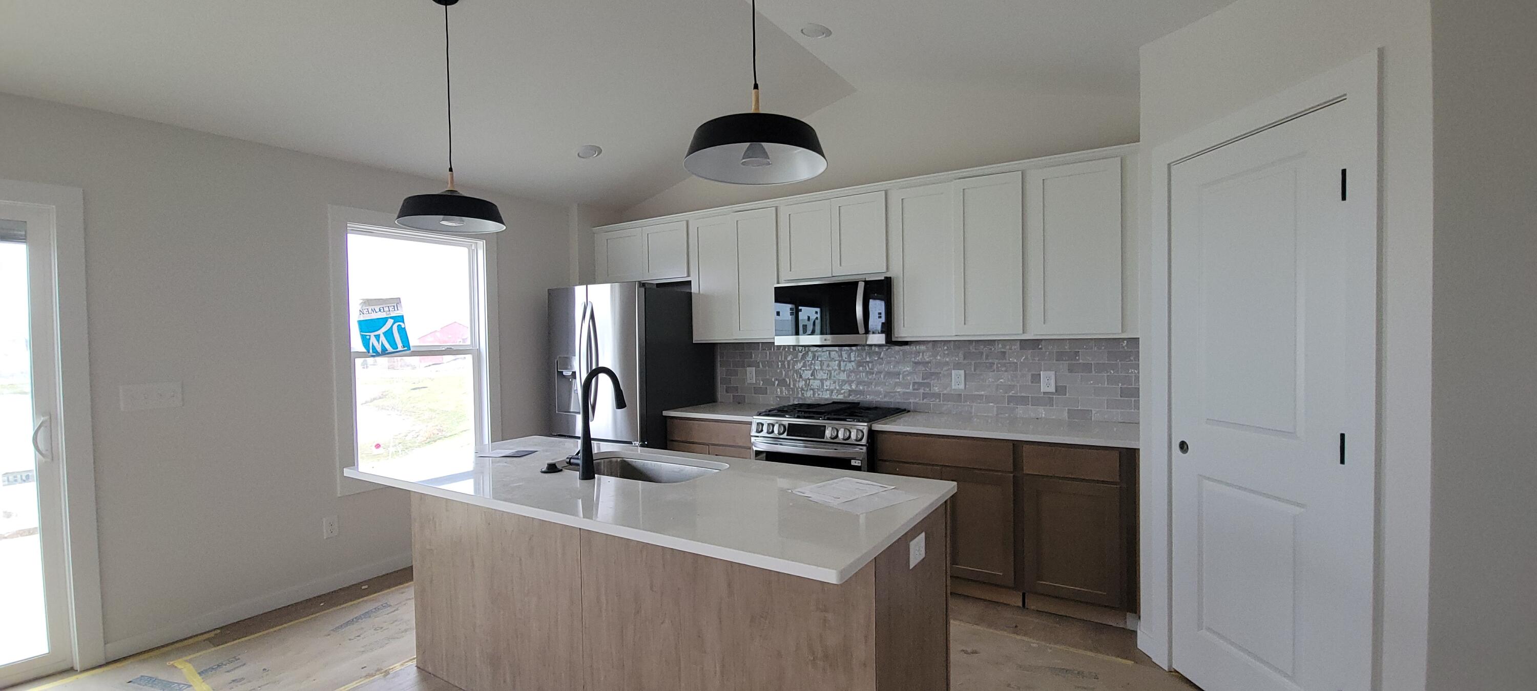 4825 Duttonvale Drive SE 1