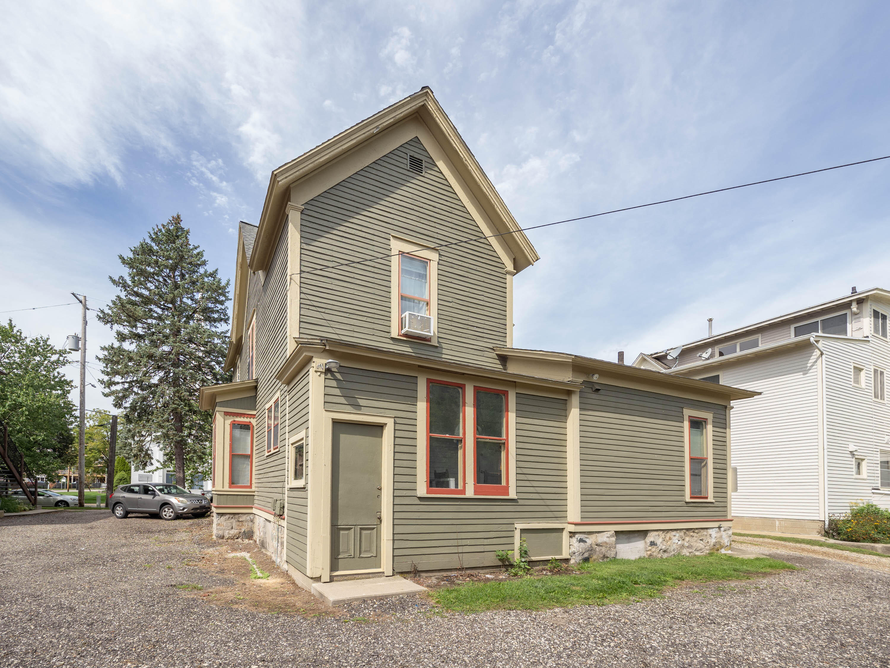 838 W Main Street