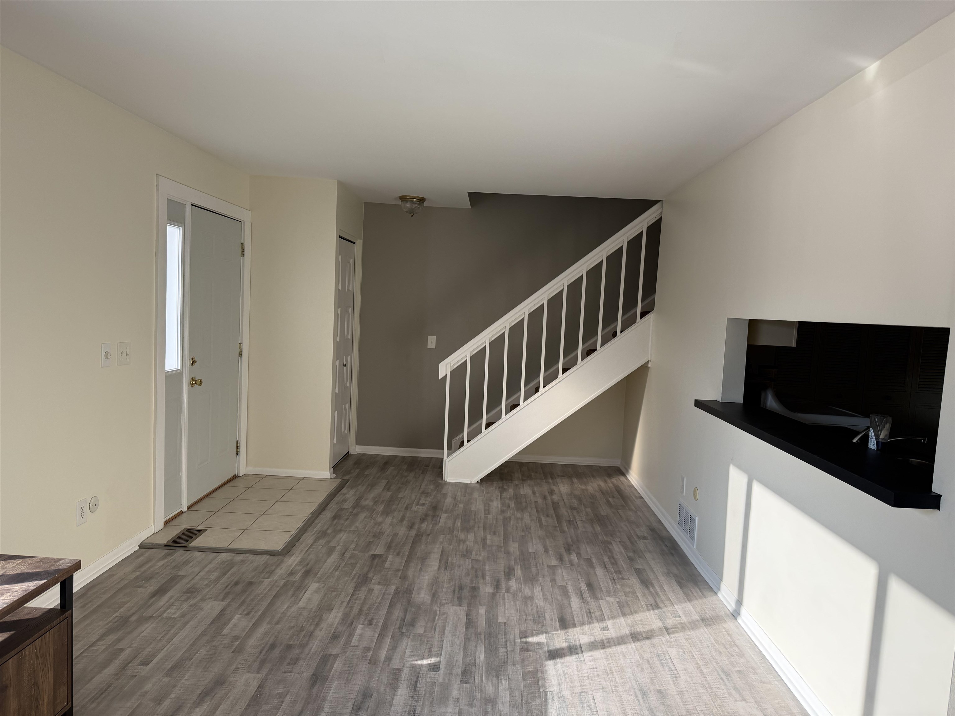 12264 Woodside Drive